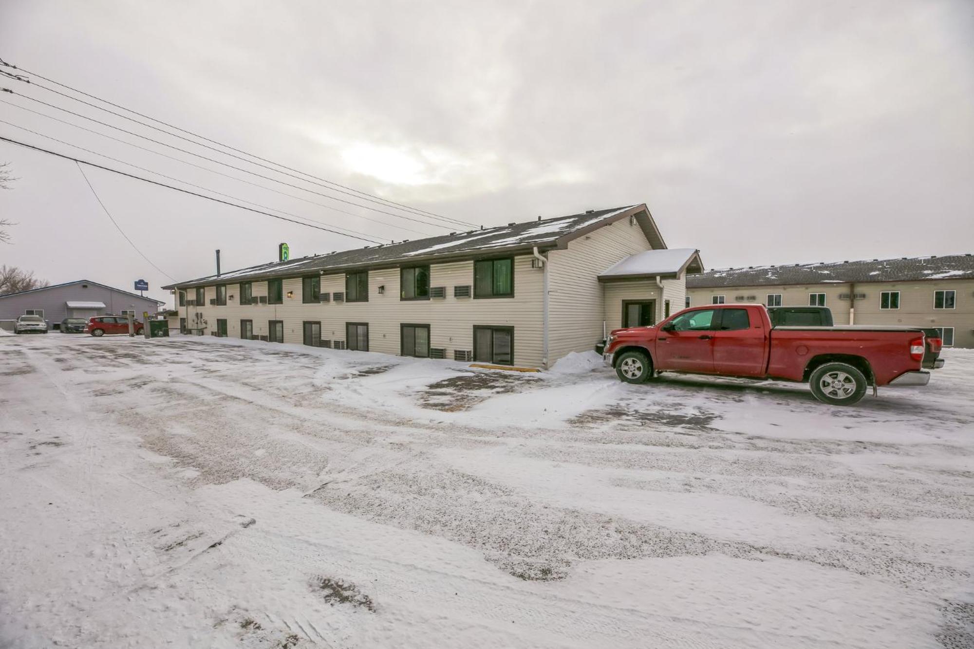 Hotel 8 Fergus Falls Exterior foto